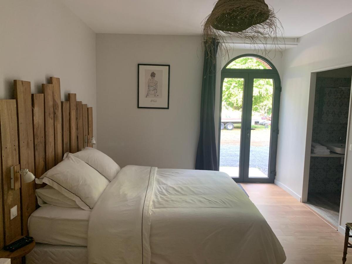 Chambres D'Hotes De La Pilatiere Persac Exteriér fotografie