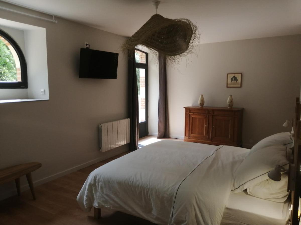 Chambres D'Hotes De La Pilatiere Persac Exteriér fotografie