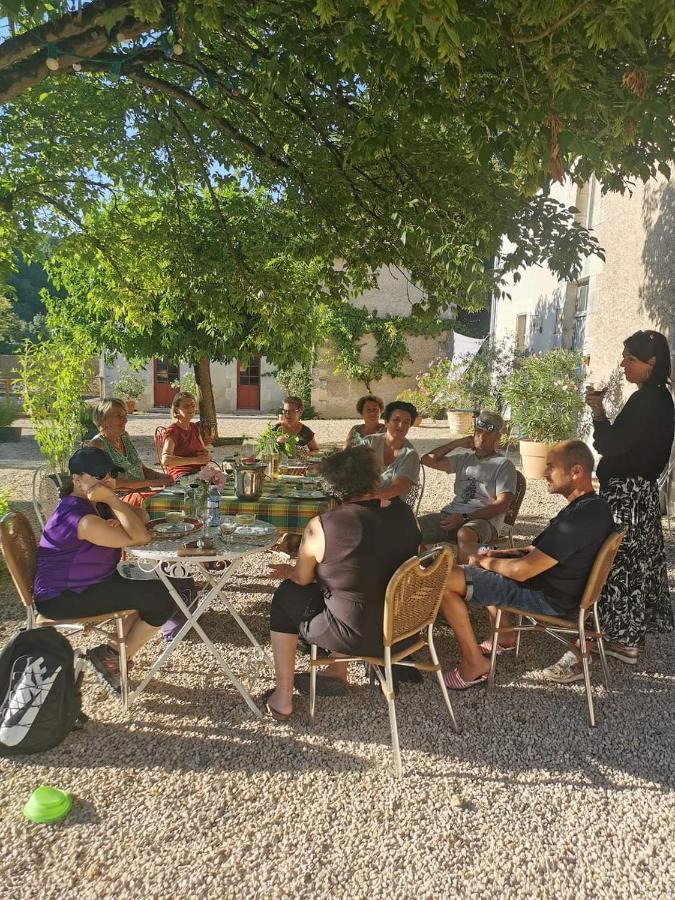 Chambres D'Hotes De La Pilatiere Persac Exteriér fotografie
