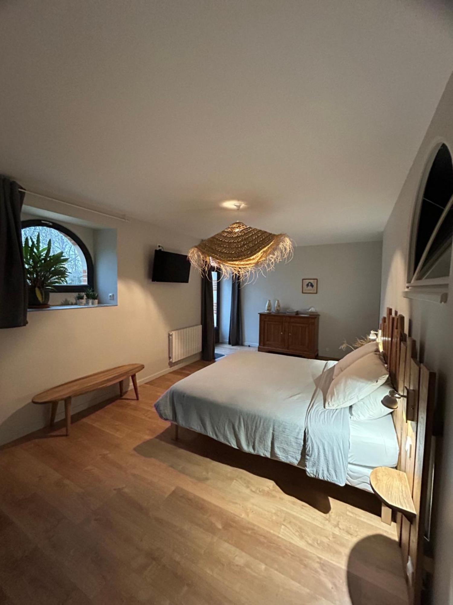 Chambres D'Hotes De La Pilatiere Persac Exteriér fotografie